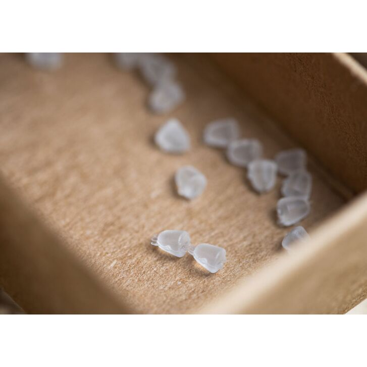 Kryston Hook Beads / medium clear, 25pc