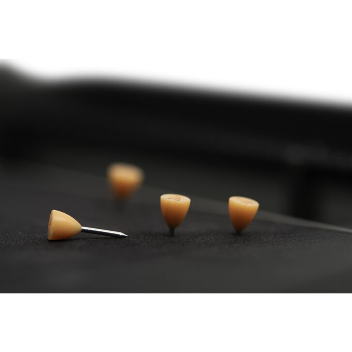 Fox Edges Medium rig box inc 50 pins