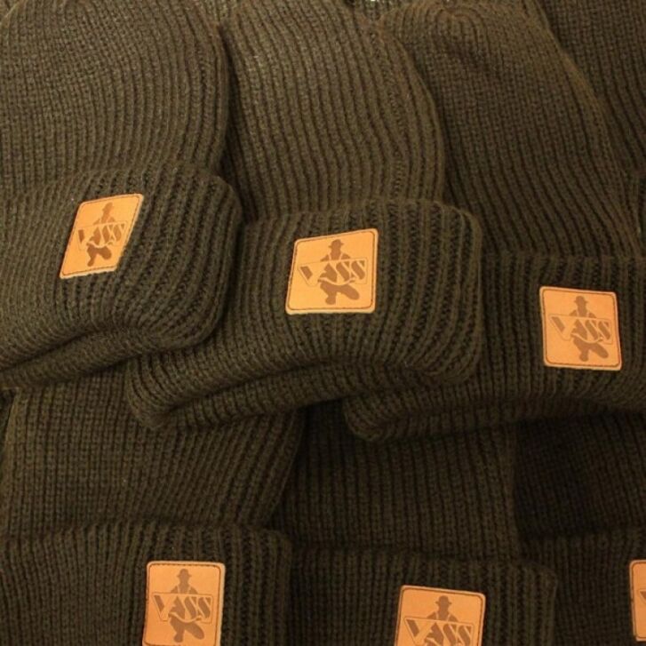 Vass double layer classic beanie (Leather Badge)