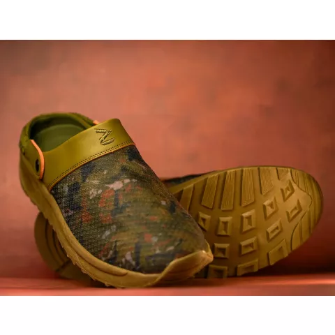 One More Cast PB Summer Slipper Size 9