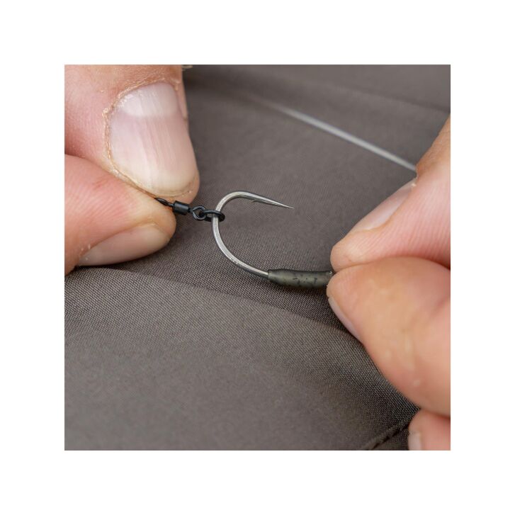 Avid Outline Mirco Ringed Hookbait Swivel - Size 19