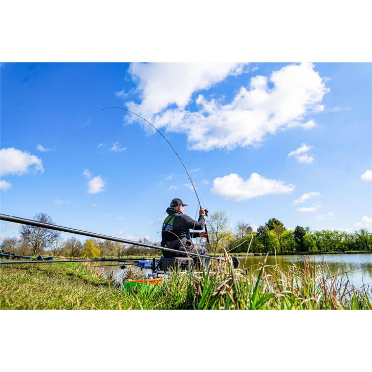 Preston Dura Carp Feeder 9ft