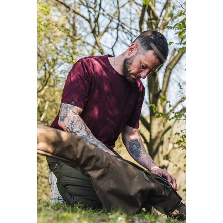 Korda TK Digi Kamo Tee Burgundy