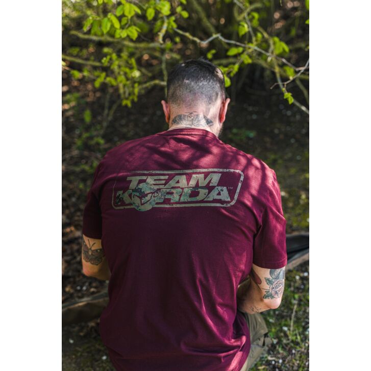 Korda TK Digi Kamo Tee Burgundy M