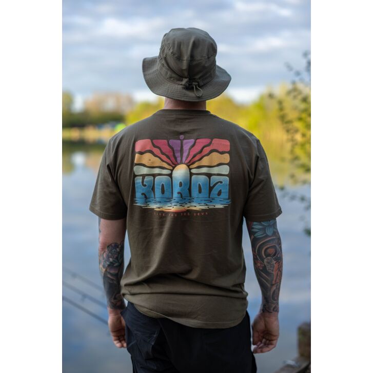 Korda Dawn Vibes Tee | Dark Olive M